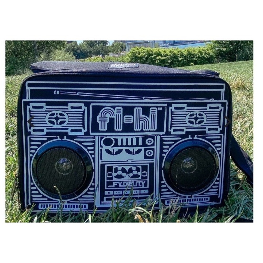 2012 Fydelity Stereobag Fanny Pack With Speaker/Aux Hook Up /Speaker NWT